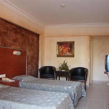 Club Diana 2* مرمريس